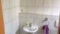 Gäste-WC (2)