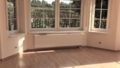 Lichtdurchflutetes Wohnzimmer -